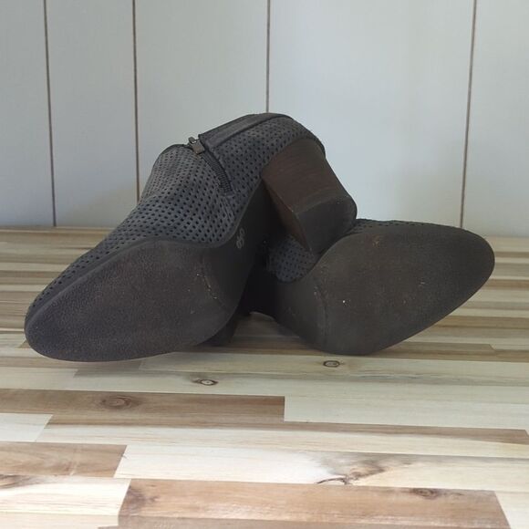 Franco Sarto Dakota Suede Side Zip Ankle Booties Heel Shoes 8.5 - Picture 8 of 8